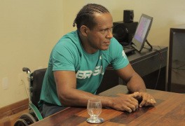 Renê Campos, atleta patrocinado pela Bahiana, reúne equipe técnica em preparação para as Paralimpíadas.
